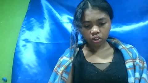 Snapshot of vierge28430 chatting on June 12, 2:54 am vierge28430 online show from June 12, 2:54 am