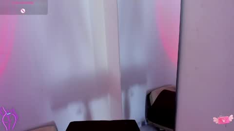 viioleett_cum online show from May 19, 1:39 pm