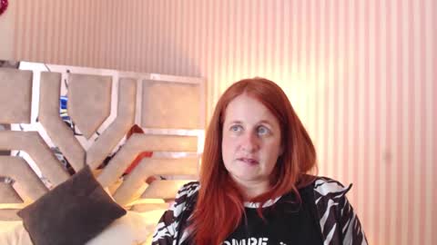 Violeta online show from December 31, 6:37 am