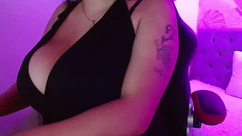 viioleta online show from February 3, 12:36 pm