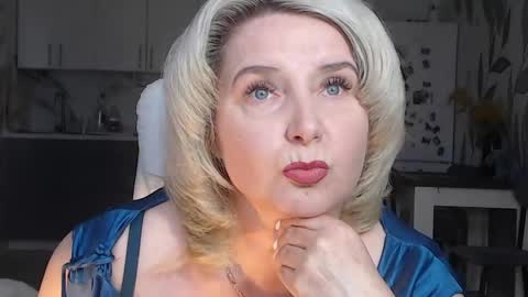 Vikaohair online show from April 15, 8:10 am