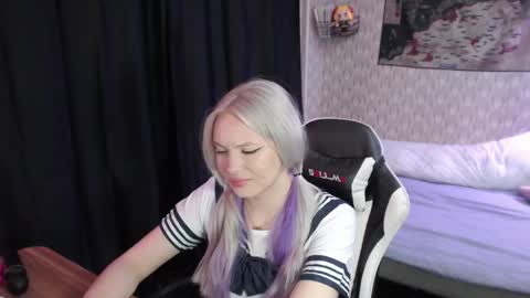 vikapowers online show from December 4, 8:51 pm