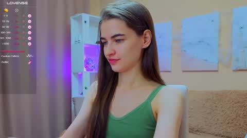 vikiberry online show from November 9, 4:22 am