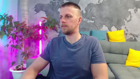 Snapshot of vikingchrisss chatting on May 18, 10:54 am vikingchrisss online show from May 18, 10:54 am