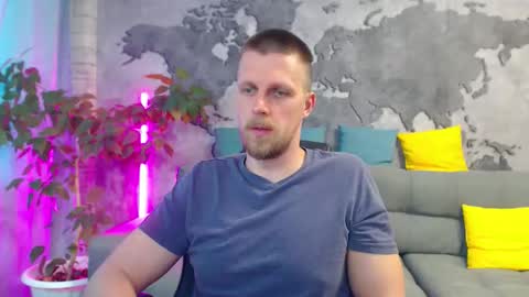 Snapshot of vikingchrisss chatting on May 24, 11:04 am vikingchrisss online show from May 24, 11:04 am