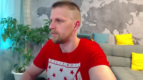 Snapshot of vikingchrisss chatting on May 26, 9:05 am vikingchrisss online show from May 26, 9:05 am
