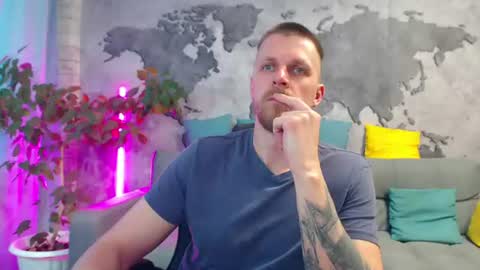vikingchrisss online show from June 20, 10:18 am