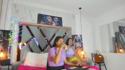 vikiTomson online show from December 15, 12:49 pm