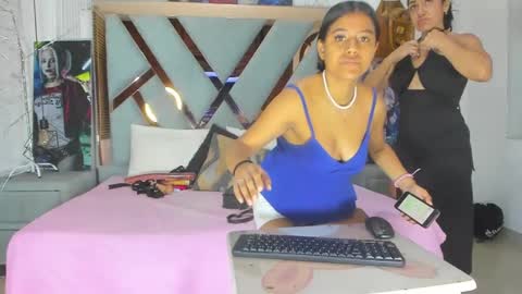 vikiTomson online show from December 31, 12:57 pm
