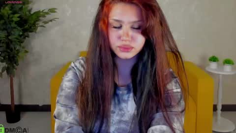 Snapshot of vikki_bunny chatting on April 21, 4:30 am Vikki online show from April 21, 4:30 am