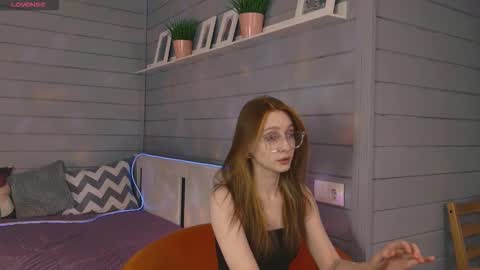 Snapshot of vikki_wye chatting on October 12, 6:34 am Viki online show from October 12, 6:34 am