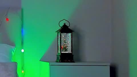 VIKKI online show from December 14, 6:30 pm