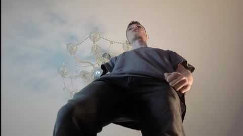 Max online show from March 6, 2:35 pm