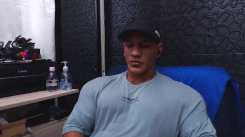 Viktor Herrera online show from September 20, 4:52 pm