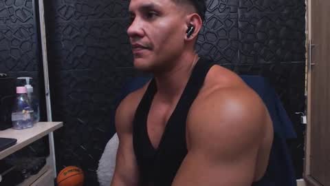 Viktor Herrera online show from October 4, 4:16 pm