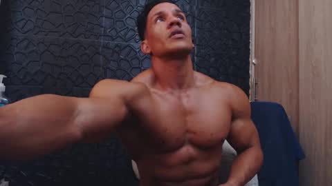 Viktor Herrera online show from November 29, 4:21 pm