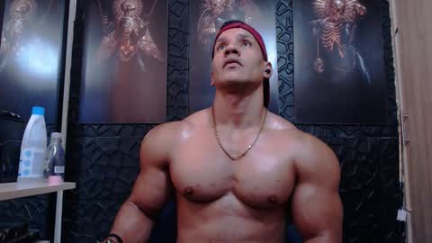 Snapshot of viktorherrera chatting on February 26, 6:07 pm Viktor Herrera online show from February 26, 6:07 pm