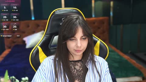 Snapshot of viktoria_storm chatting on January 15, 10:46 pm Alisa online show from January 15, 10:46 pm