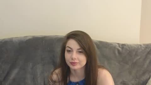 Snapshot of viktoria_storm chatting on November 17, 5:35 am Alisa online show from November 17, 5:35 am