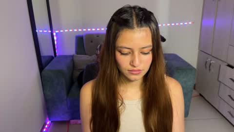 viky_evanss online show from July 16, 7:09 pm