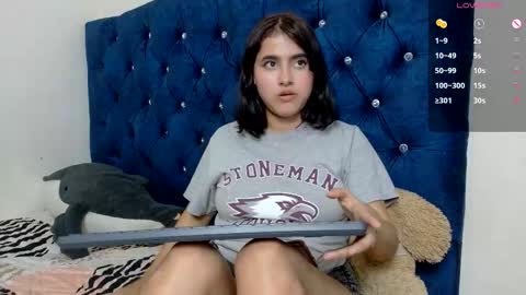 vikysexy28 online show from March 1, 6:37 am