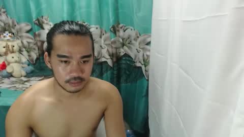 Snapshot of vin_17 chatting on September 16, 5:41 am Call me Marvin online show from September 16, 5:41 am