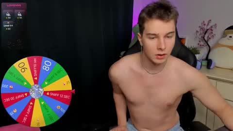 Vincent Strong online show from November 27, 9:33 am