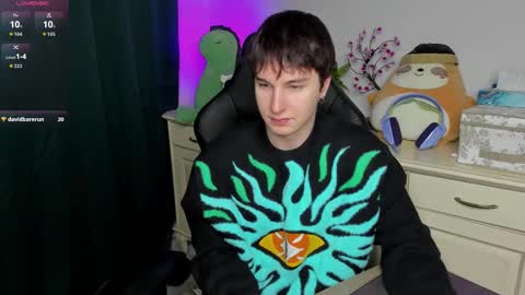 Vincent Strong online show from February 8, 4:27 am