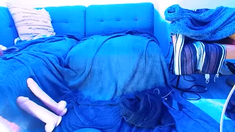 viniveexxiera online show from December 26, 6:19 am