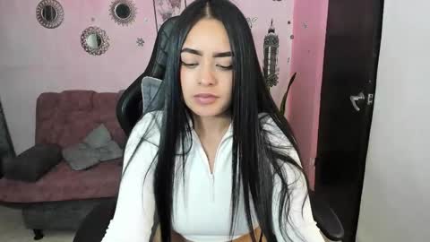 Daniela online show from December 1, 5:01 am