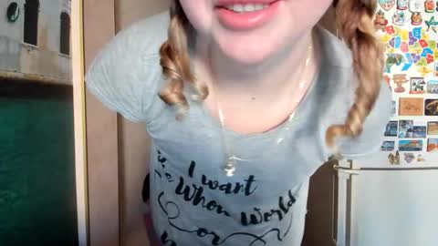 Snapshot of viodetta chatting on February 10, 1:59 pm viodetta online show from February 10, 1:59 pm