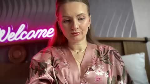 Funny  girl online show from February 17, 9:56 am