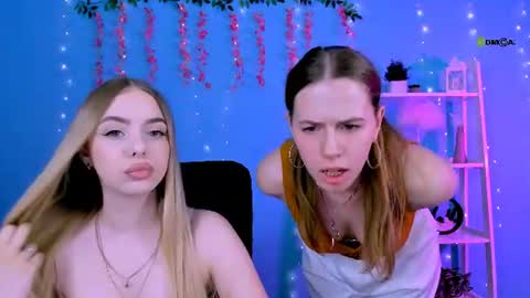 viola_sweet_ online show from July 2, 8:53 am