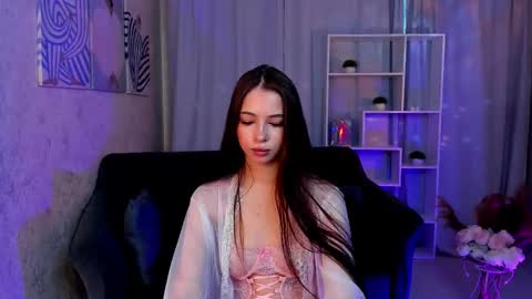 violarivera online show from December 4, 8:23 am