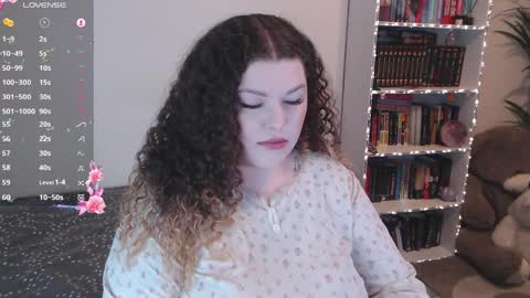 Snapshot of violawane chatting on April 4, 12:46 pm Viola online show from April 4, 12:46 pm