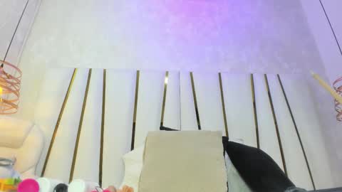 violeet_gray online show from March 21, 10:20 am