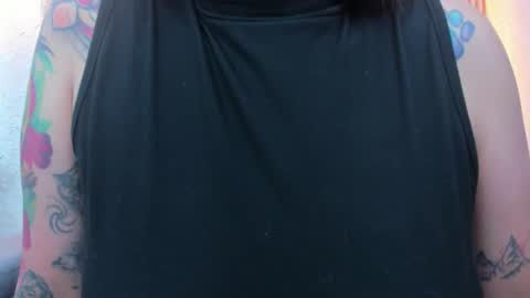 Snapshot of violeet_scottt chatting on February 10, 1:04 pm Violette online show from February 10, 1:04 pm