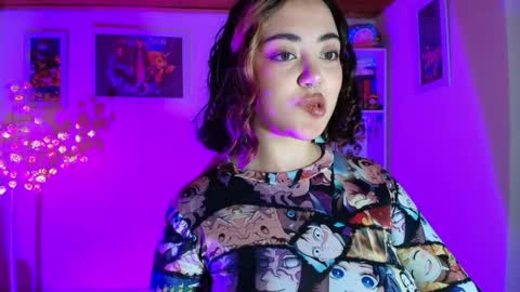 violet online show from May 29, 2:20 am