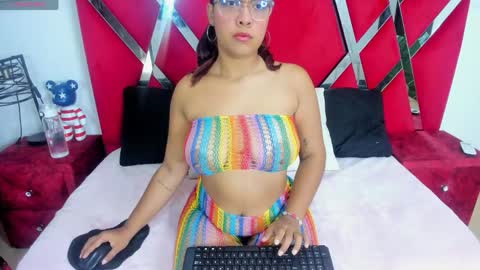 violehtx online show from May 27, 1:08 pm