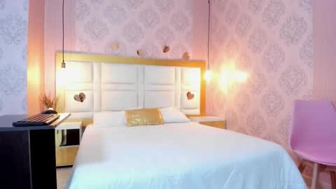 Violet  online show from February 28, 11:55 am