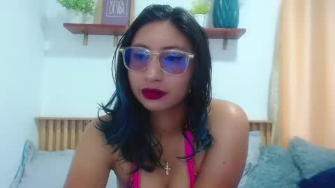V I O L E T  online show from May 23, 2:21 pm