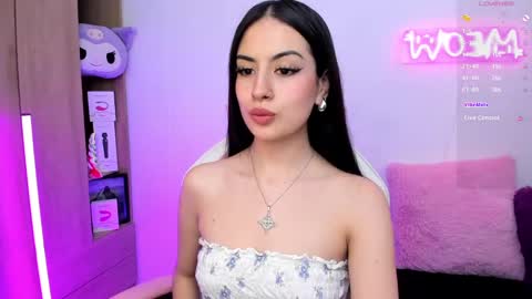 Snapshot of violet_catt chatting on January 10, 5:02 pm Violeta  online show from January 10, 5:02 pm