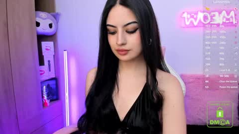 Snapshot of violet_catt chatting on January 31, 5:10 pm Violeta  online show from January 31, 5:10 pm