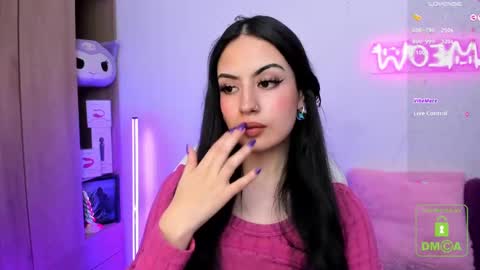 Snapshot of violet_catt chatting on February 4, 9:41 pm Violeta  online show from February 4, 9:41 pm