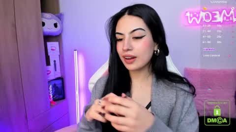 Snapshot of violet_catt chatting on March 4, 10:16 pm Violeta  online show from March 4, 10:16 pm