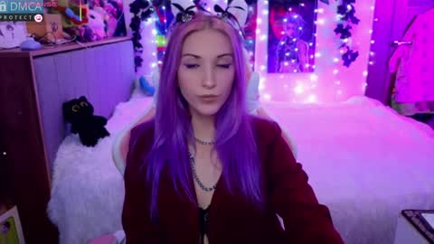 Snapshot of violet_noir_ chatting on January 20, 6:31 am Deya online show from January 20, 6:31 am