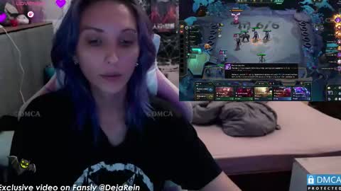 Snapshot of violet_noir_ chatting on November 12, 2:12 am Deya online show from November 12, 2:12 am