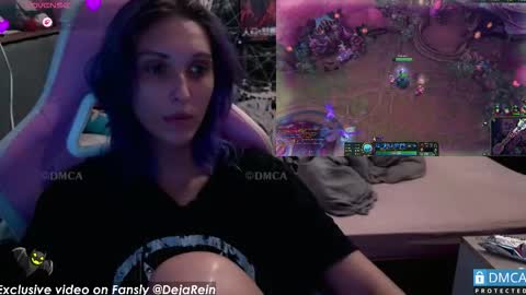 Snapshot of violet_noir_ chatting on November 12, 2:17 pm Deya online show from November 12, 2:17 pm