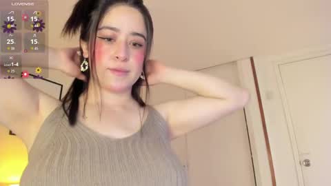 Snapshot of violet_nova1 chatting on May 16, 11:31 am Violet Nova online show from May 16, 11:31 am