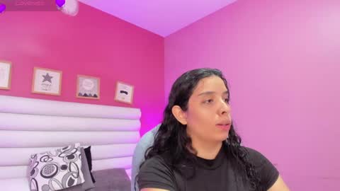 violet_sinclair online show from May 11, 11:27 am